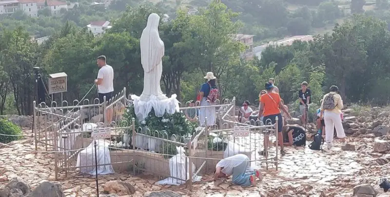 #MEDJUGORJE Podbrodo 🙏〽️🩵sempre noi….〽️👌Meno - 3 ore circa al live