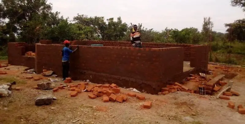 Cappella di Radio Maria Uganda Nebbi in costruzione