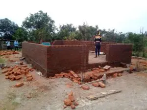 Cappella di Radio Maria Uganda Nebbi in costruzione 