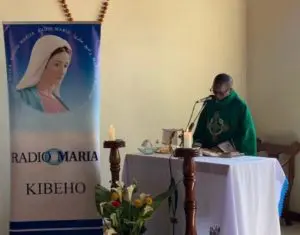 DALLA CAPPELLA DI RADIO MARIA KIBEHO RWANDA 