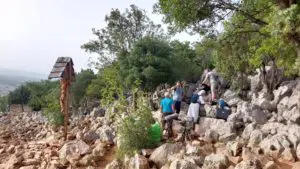 #MEDJUGORJE Podbrodo 🙏〽️🩵sempre noi….〽️👌Meno - 3 ore circa al live