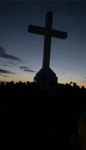 MEDJUGORJE H. 5.00 di OGGI LA SANTA MESSA COI GIOVANI SUL KRIZEVAC CONCLUSIONE DELMLADIFEST