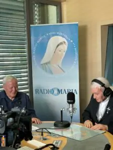 P. LIVIO CON SUA EMINENZA IL CARDINALE ERNEST SIMONI (3)