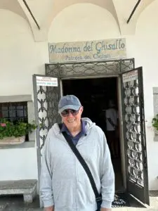 Padre Livio presso il santuario della Madonna del Ghisallo (11)