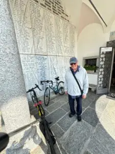 Padre Livio presso il santuario della Madonna del Ghisallo (12)