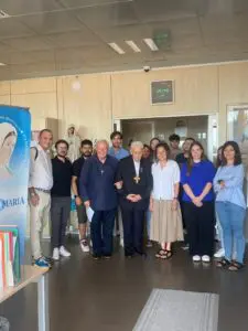 P. LIVIO CON SUA EMINENZA IL CARDINALE ERNEST SIMONI (1)