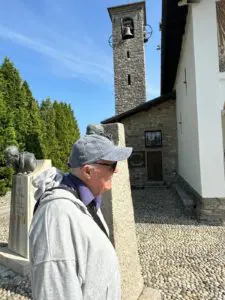 Padre Livio presso il santuario della Madonna del Ghisallo