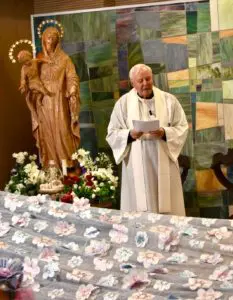 Benedizione di P. Livio velo di Maria Bambina