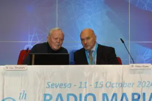 Padre Livio e il Presidente Vittorio Viccardi - IX CONVEGNO MONDIALE DI RADIO MARIA (28)