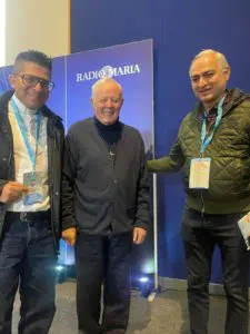 IX CONVEGNO MONDIALE DI RADIO MARIA I RAPPRESENTANTI DEI VARI CONTINENTI CON P.LIVIO