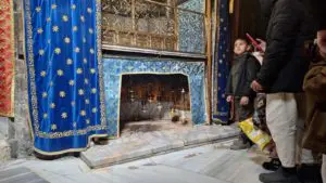 ENTRIAMO NELLA BASILICA DELLA NATIVITÀ A BETLEMME INSIEME A RADIO MARIA NAZARETH (3)