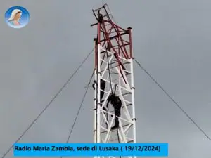 Visita dell'arcivescovo di LusakaZambia alla sede di Radio Maria