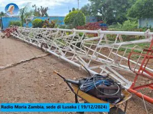 Visita dell'arcivescovo di LusakaZambia alla sede di Radio Maria