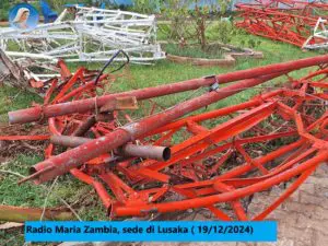 Visita dell'arcivescovo di LusakaZambia alla sede di Radio Maria