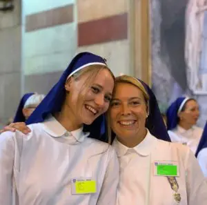 DA LOURDES CON AFFETTO A RADIO MARIA