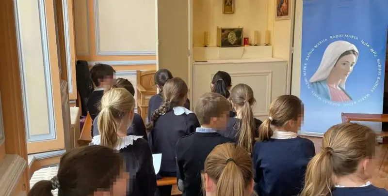 Cappella dei ragazzi della scuola Saint-Jean de Passy di Parigi in diretta su Radio Maria