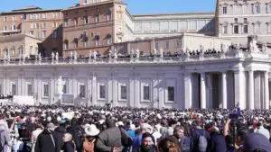 Live siamo in Piazza San Pietro