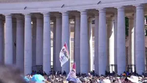 Live siamo in Piazza San Pietro