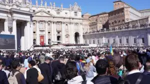 Live siamo in Piazza San Pietro