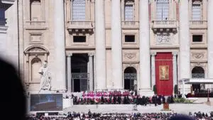 Live siamo in Piazza San Pietro
