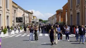 Piazza San Pietro fedeli