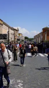 Piazza San Pietro fedeli