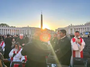 Piazza San Pietro_Esequie Papa Francesco_Radio Maria (3)