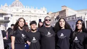 fedeli in Piazza San Pietro