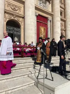 fedeli in Piazza San Pietro