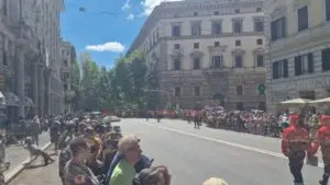 passaggio feretro Papa Francesco (1)
