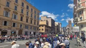 passaggio feretro Papa Francesco