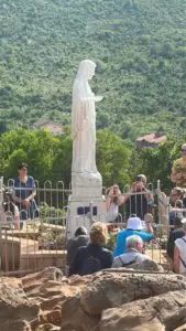 Padre Livio in diretta dal Podbrodo Medjugorje
