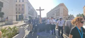Sacerdoti Radio Maria croce giubilare porta santa Roma (9)