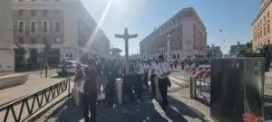 Sacerdoti Radio Maria croce giubilare porta santa Roma (9)