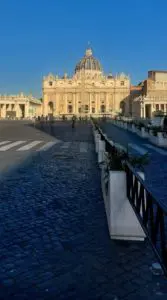 Sacerdoti Radio Maria croce giubilare porta santa Roma (9)