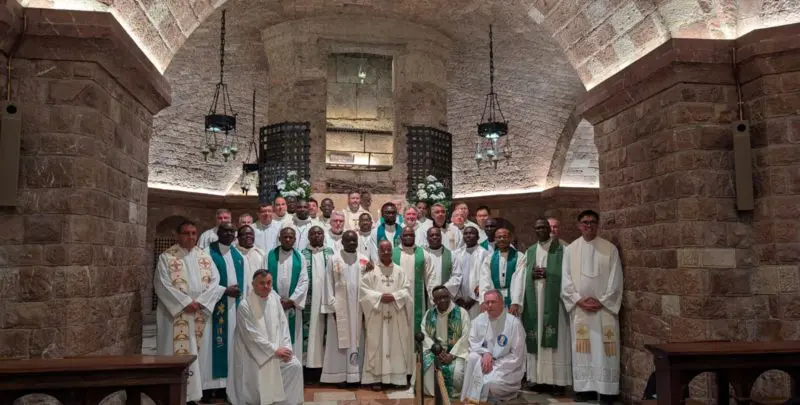 Santa Messa Basilica di San Francesco Ritiro spirituale direttori Radio Maria (2)