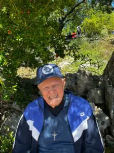 Padre Livio Croce Blu Medjugorje (2)