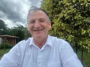 Padre Livio con Vicka (1)