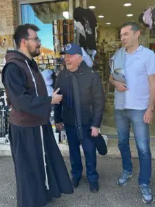 Padre Livio sul Podbrdo - Medjugorje (11)