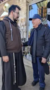 Padre Livio sul Podbrdo - Medjugorje (13)
