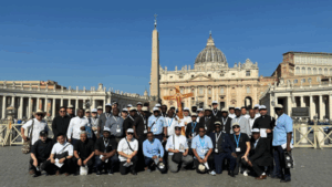 Sacerdoti Radio Maria croce giubilare porta santa Roma12