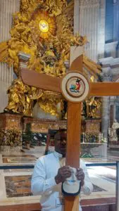 altare della Cattedra di Pietro sacerdoti Roma (1)