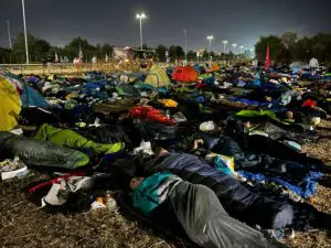 Veglia di preghiera Tor Vergata Papa Leone - Giubileo giovani 2 agosto (3)