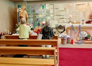 Venerazione reliquia Carlo Acutis cappella Radio Maria 13 agosto1 (2)
