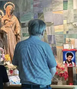 Venerazione reliquia Carlo Acutis cappella Radio Maria 19 Agosto (7)