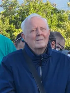 P Livio davanti alla Regina della Pace Podbrdo (13)