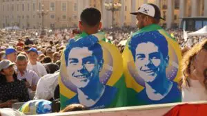 Piazza San Pietro - canonizzazione di Piergiorgio Frassati e Carlo Acutis