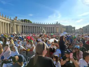 Piazza San Pietro - canonizzazione di Piergiorgio Frassati e Carlo Acutis