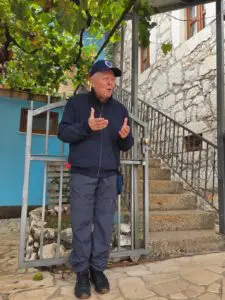 Scala paterna Vicka Padre Livio (1)