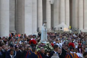 Giubileo della spiritualità mariana processione con Nostra Signora di Fatima